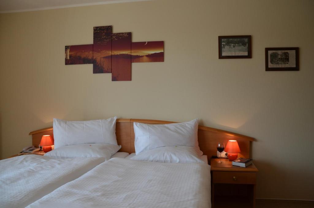 Hotel Zur Bruecke Greifswald Eksteriør billede